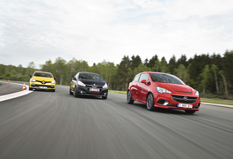 Opel Corsa OPC, Peugeot 208 GTi by Peugeot Sport en Renault ClioRS : Bommetjes op wielen #1