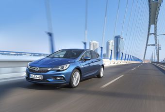 Opel Astra: Golf achterna #1