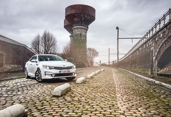 KIA OPTIMA 1.7 CRDi : Verrassen #1