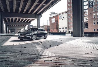 BMW M760Li xDrive : The Fast and the Luxurious #1