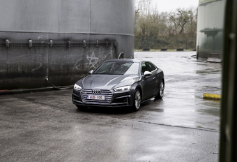 Audi S5 Coupé : la puissance tout en style #1