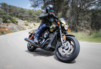 Harley-Davidson Street Rod (2017) – motortest #1