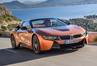 BMW i8 Roadster (2018) #1