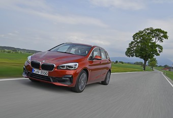 BMW 218i Active Tourer (2018) #1