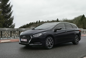 Hyundai i40 1.6 CRDi 136 7-DCT Wagon (2019) #1