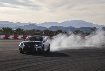 Lexus RC F Track Edition (2019) #1