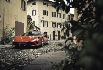 FERRARI F8 TRIBUTO : Energiestoot #1
