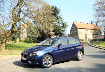 La BMW Série 2 Active Tourer s'insère dans le segment des monospaces de gamme moyenne. Avec un certain talent d'ailleurs.