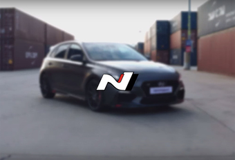 Hyundai komt met een nog snellere versie van de reeds behoorlijk snelle i30 N. We kregen de Project C eerder te zien, schuilend onder een laag camouflagetape. Nu toont de hardcore hot hatch zich volledig.