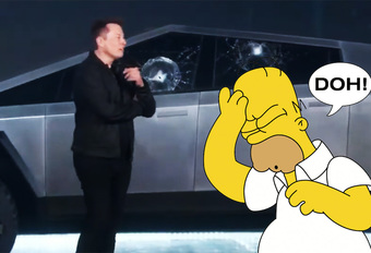 De lancering van de Tesla Cybertruck ging niet helemaal zoals topman Elon Musk het gepland had. Bekijk de video!