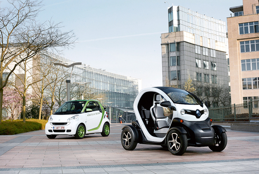 Renault Twizy vs Smart Fortwo Electric Drive : Stadsspeeltjes
