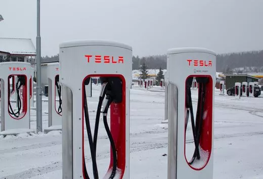 Tesla offrira des charges gratuites #1