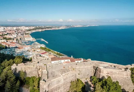 Portugal: lithiumraffinage in Setubal #1