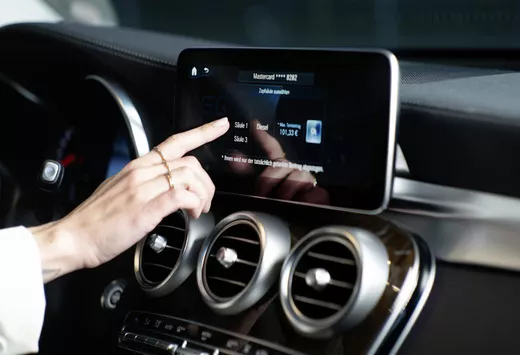 Mercedes verkiest Aptoide boven Android #1