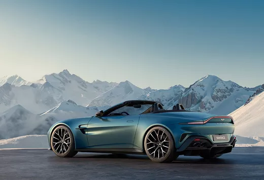 Aston Martin  Vantage Roadster (2025)