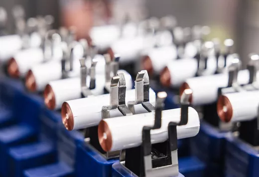 Porsche acquires V4Drive from Varta