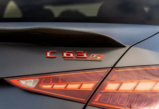 Over en uit voor de Mercedes-AMG C 63 met viercilinder? #1