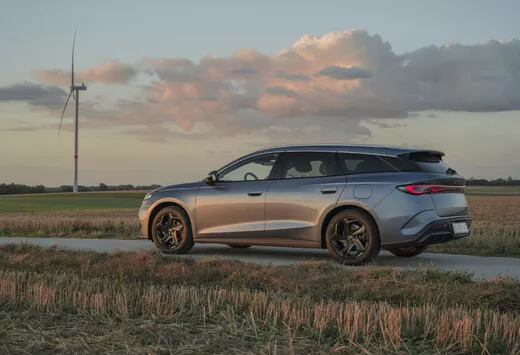 BYD Seal 6 DM-i : jusqu'à 1500 km d'autonomie #1