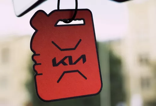 Arbre Magique à la Kia: luchtverfrisser met benzinegeur