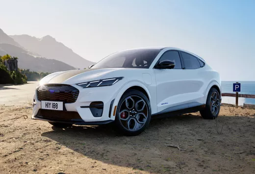 Ford Mustang Mach-E : une mise à jour et une version California Special