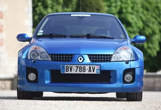 Les oldtimers oubliées : une Renault Clio V6 plutôt qu’une R5 Turbo? (10/15)
