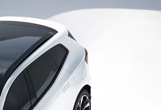 Polestar 4 SUV (2026) : du coffre et du verre