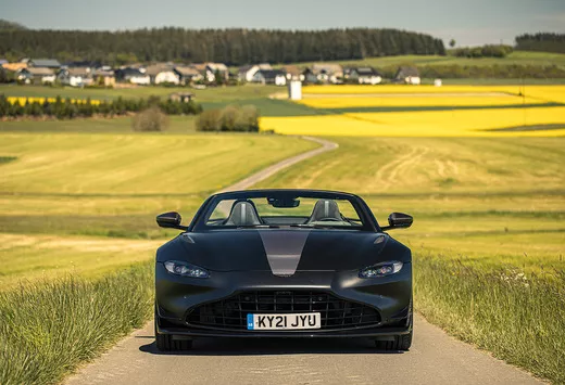 Aston Martin : lifting majeur en 2023 pour les coupés #1