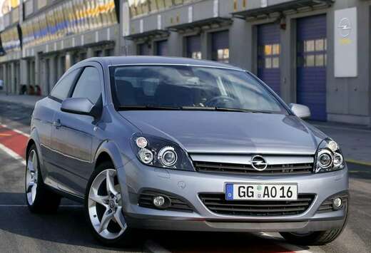 Opel Astra GTC 2005