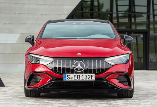 Mercedes-AMG EQE 43 en EQE 53 (2022)