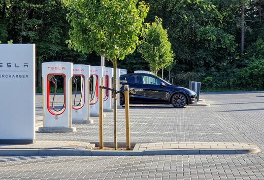 Tesla: 10.000 superchargers in Europa (dankzij Charleroi) #1