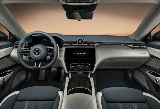 Maserati GranTurismo toont interieur #1