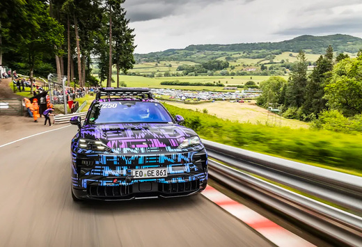 2025-Porsche Cayenne EV
