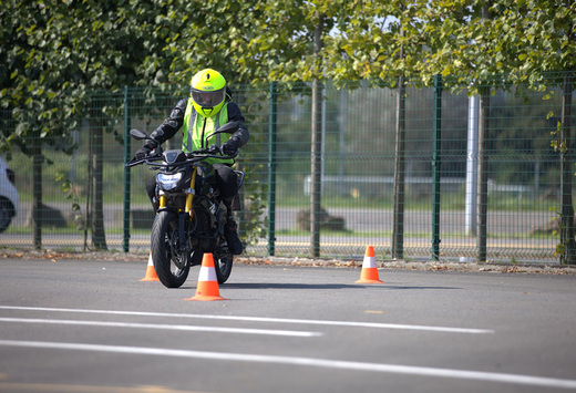 Évaluez votre aptitude à conduire une moto avec l’AWSR #1