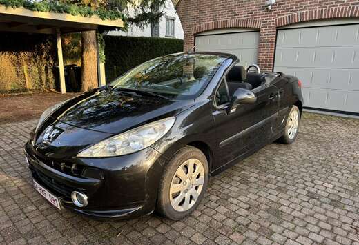 Peugeot CC 1.6i 16v Pack