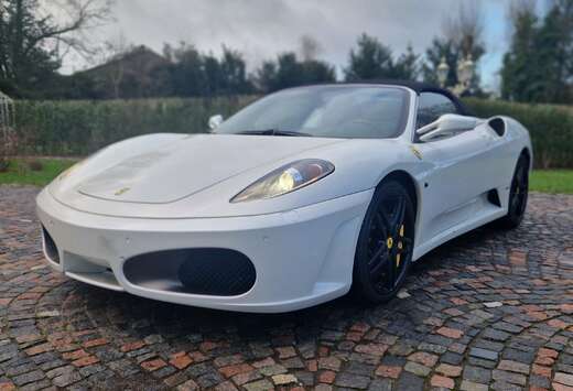 Ferrari F 430 Spider 4.3i V8 32v F1