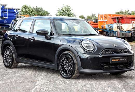 MINI AUTOMAAT // HUD// CARPLAY// LANE ASSIST // STUUR ...