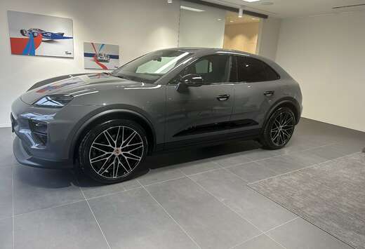 Porsche e-Macan 100 kWh