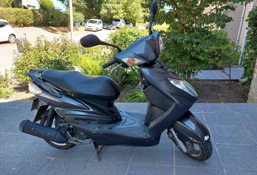 cygnus x 125cc