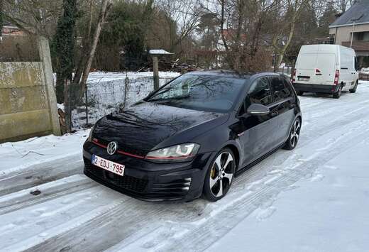 Volkswagen 2.0 TSI Performance