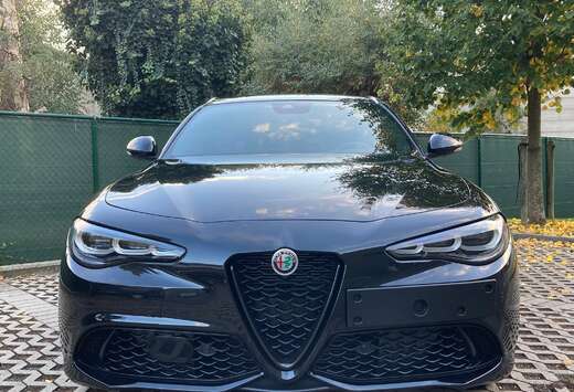 Alfa Romeo 2.0 Turbo 16V AT8-Q4 Veloce - 2024 - 19.00 ...