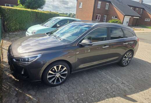 Hyundai i30 1.6 CRDi Sky