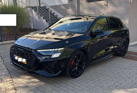 Audi RS3 Sportback 2.5 TFSI 400 S tronic 7 Quattro