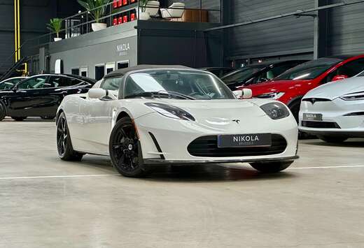 Tesla V2.5 - HEATED SEATS - 2 DIN SCREEN