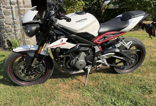 Triumph Version R