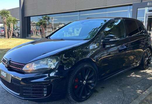 Volkswagen * GTI 2.0 Turbo* CARPLAY* CLIM* SIEGES CHA ...
