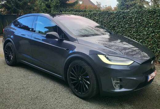 Tesla Model X 75D Allradantrieb