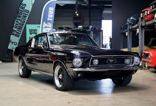 Ford Fastback 302 4BB V8 Manual