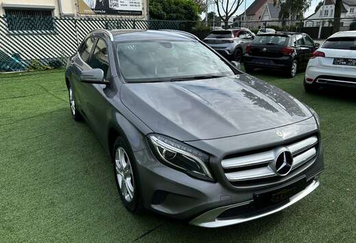 Mercedes-Benz D ° XENON ° LEDER ° CAMERA ° BLEUTO ...