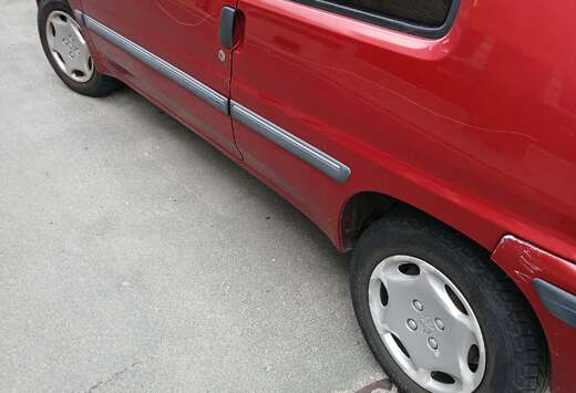 Peugeot 1.1i Color Line