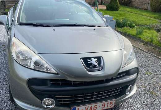 Peugeot 207 CC 1.6i 16v Pack
